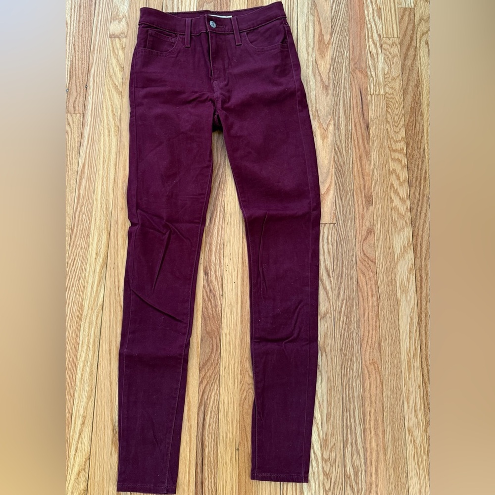 Levi’s 720 High Rise Super Skinny Soft Burgundy Jeans